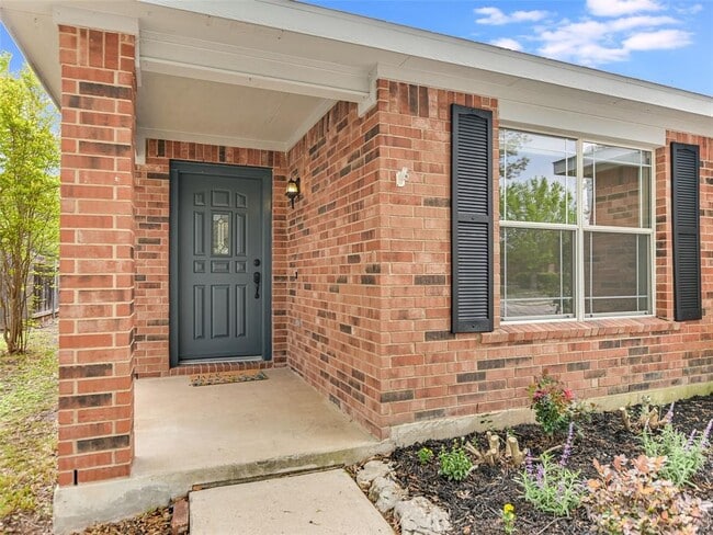 Building Photo - 402 Washington Square Dr