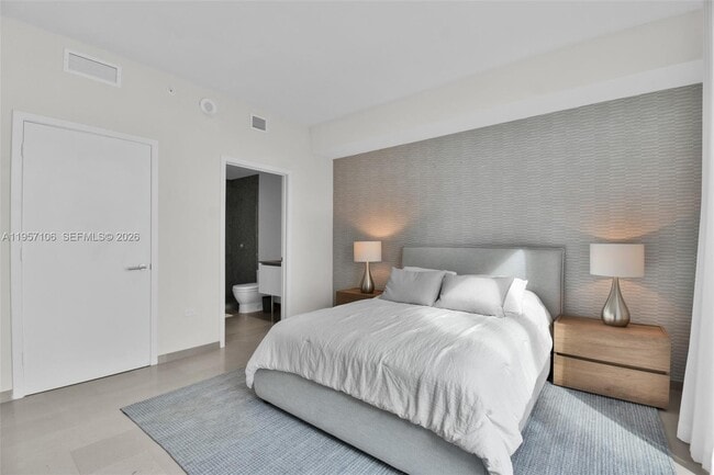 Building Photo - 88 SW 7th St