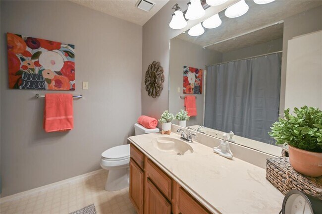 Building Photo - 2822 Swan Meadow Ct