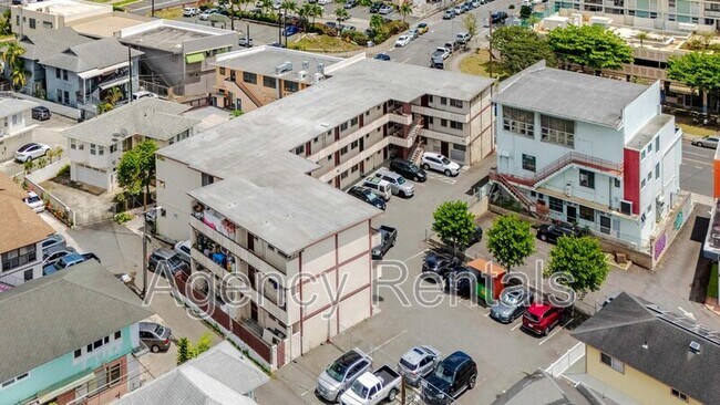 Building Photo - 1438 Liliha St