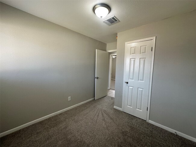 Building Photo - 4802 Hannas Reef Dr