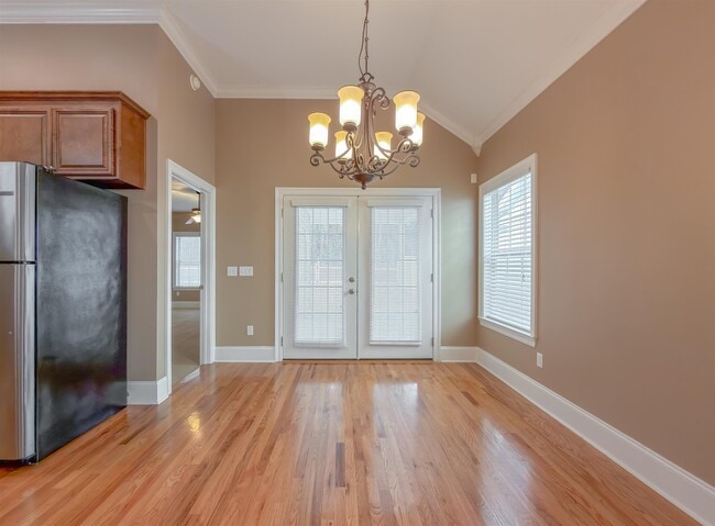 Building Photo - 1946 Sagebrook Dr