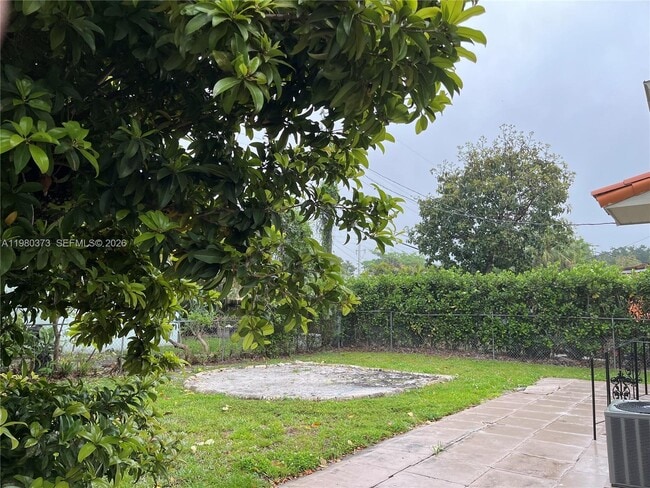 Building Photo - 6261 NW 40th St