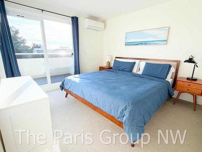 Building Photo - Gorgeous 2021 Fremont/Wallingford 3BR Overlooking Downtown, Mt Rainier & SLU, Garage w/EV Chgr, W...