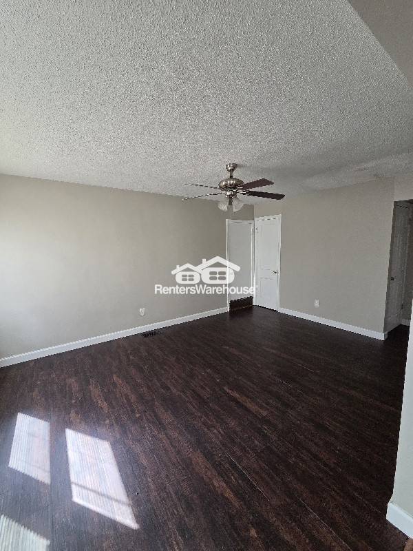 Building Photo - 415 Ames Pl