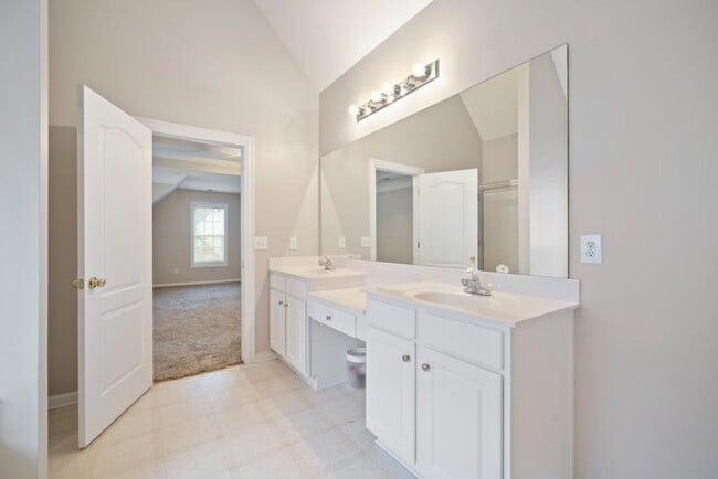 Building Photo - 961 College Pl Ct NW