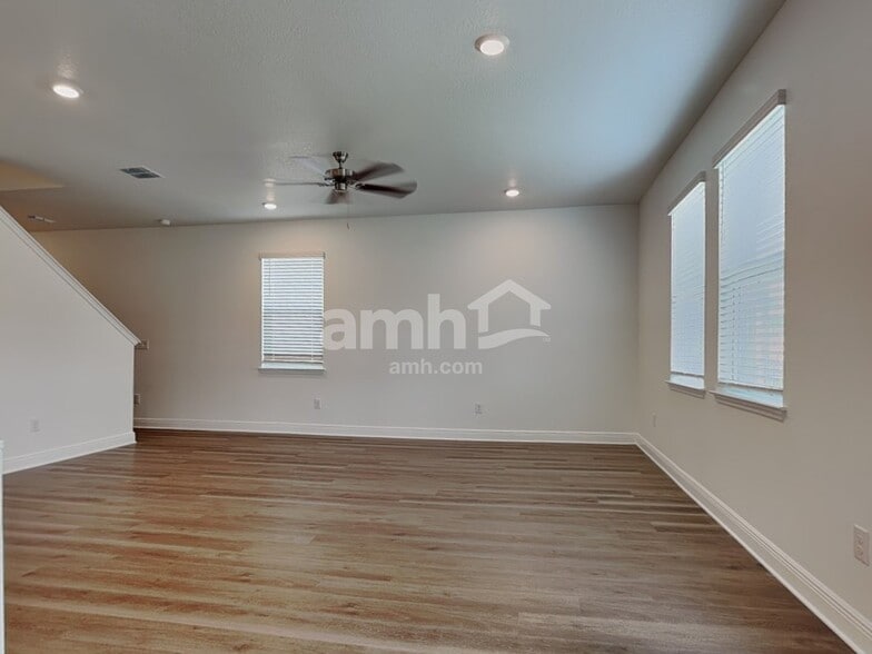 Building Photo - 6772 Atlantic Bch Ave