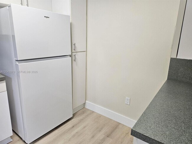 Building Photo - 11223 SW 88th St