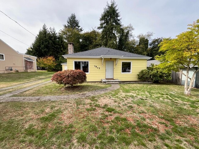 Building Photo - Great 2 Bedroom 1 Bath Home Near the Heart of Shelton