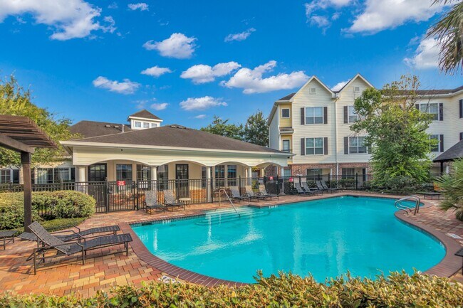 Building Photo - 9200 Westheimer Rd