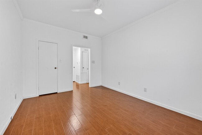 Building Photo - 11711 Memorial Dr