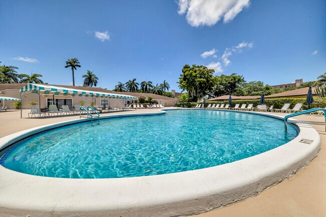 Building Photo - 14623 Bonaire Blvd