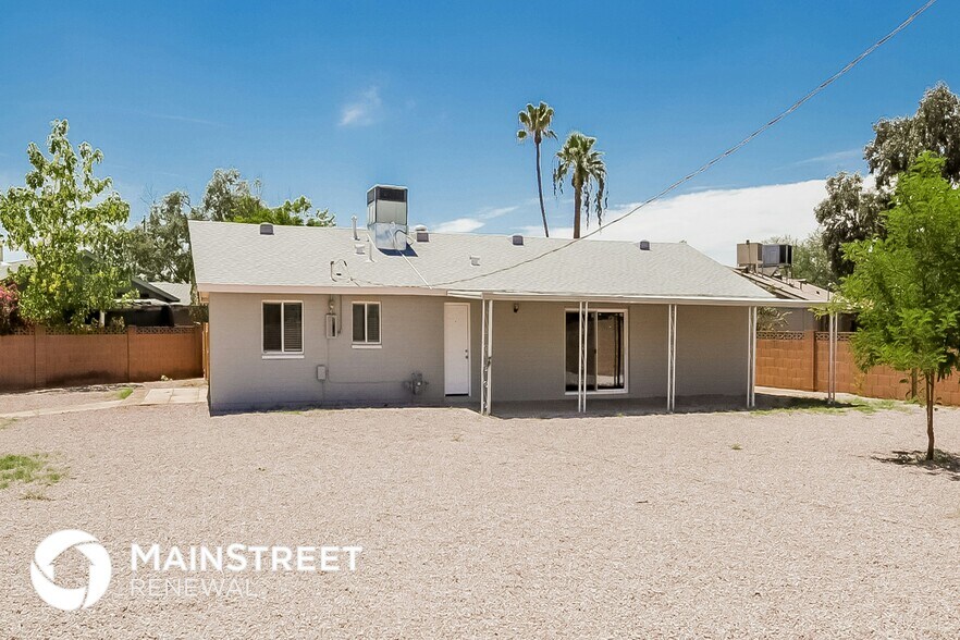 Building Photo - 3732 W Solar Dr
