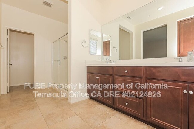 Building Photo - 40324 Calle Real