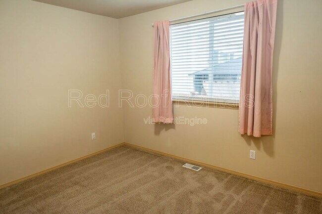 Building Photo - 20121 96th Ave E