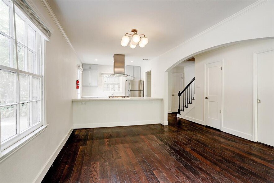 Building Photo - 2610 Whitney St