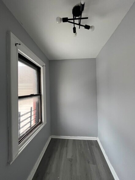 Building Photo - 54 Harrison Ave