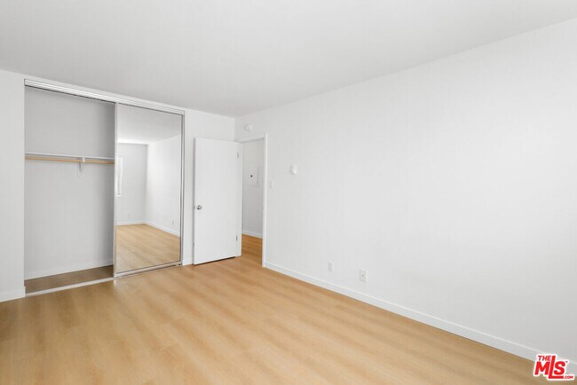 Building Photo - 1114 12th St