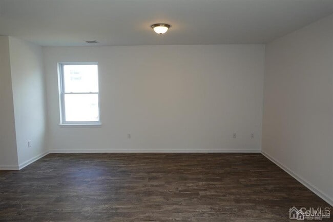 Building Photo - 381 Highland St