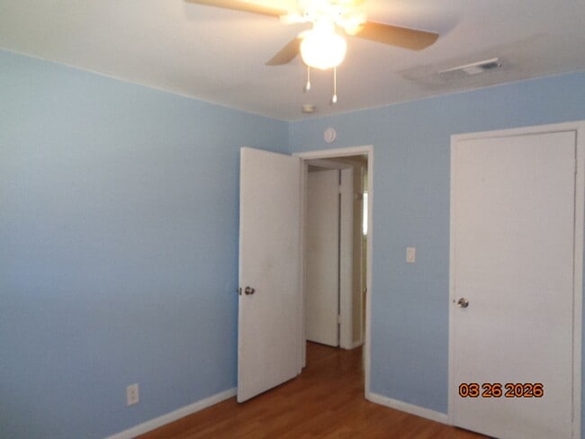 Building Photo - East Lancaster One Story Offering 1260 sq. ft.