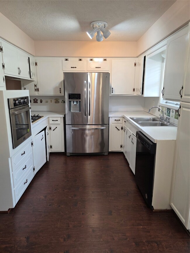 Building Photo - 4218 Ember Ln