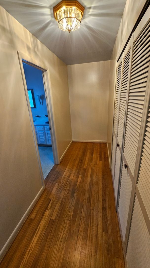 Building Photo - Spacious Single Family Home