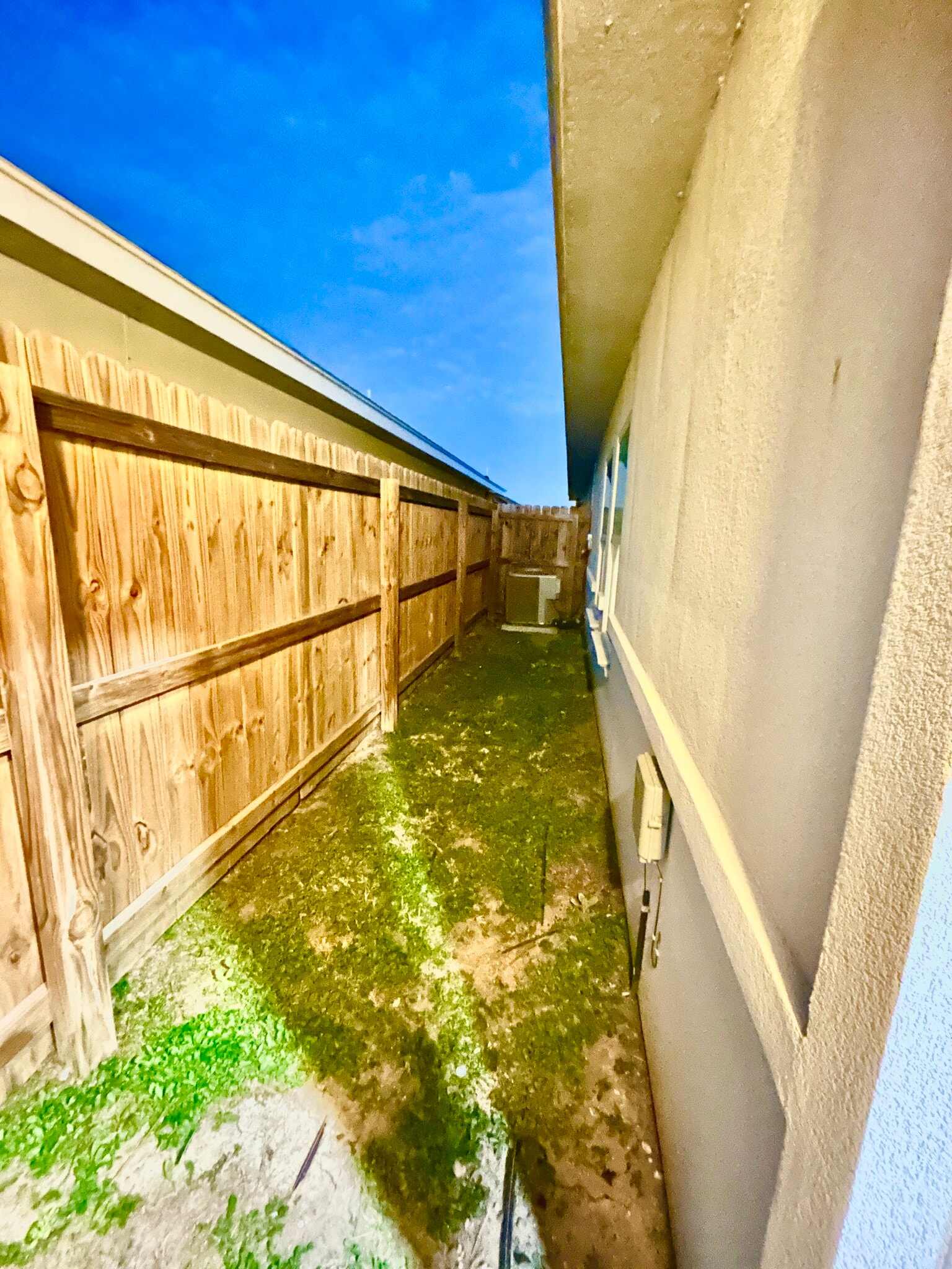 Building Photo - 4904 N Winona Dr