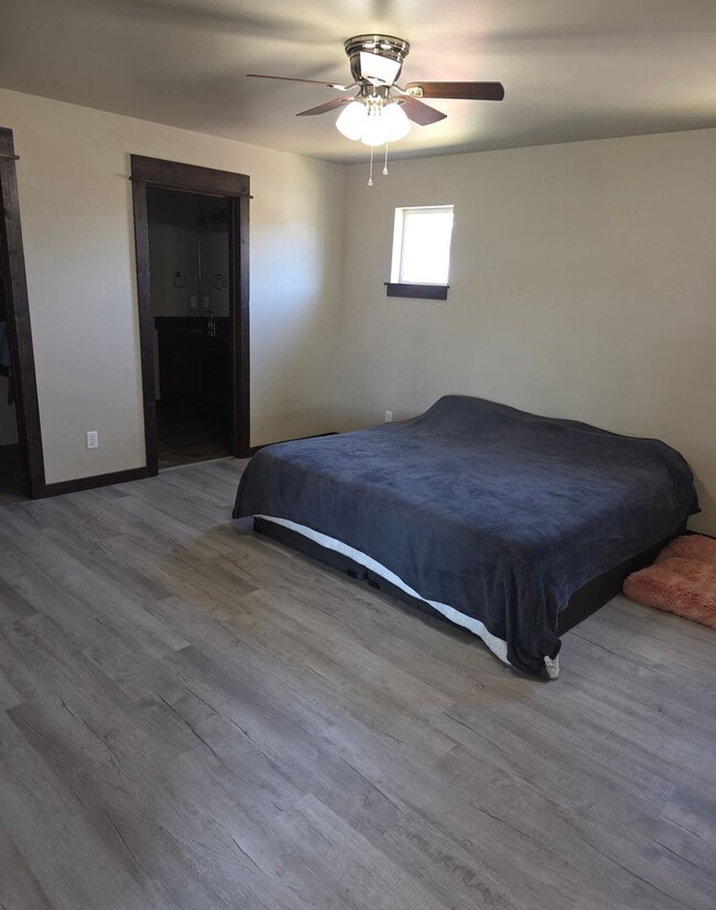 Building Photo - $500 OFF First Month's Rent! Spacious 3BR/2BA Home in Quiet Belgrade Neighborhood with Fenced Bac...