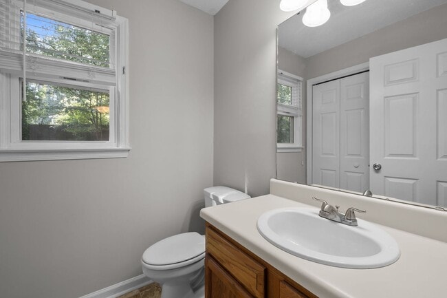 Building Photo - Price Reduced! 3 bedroom single family home