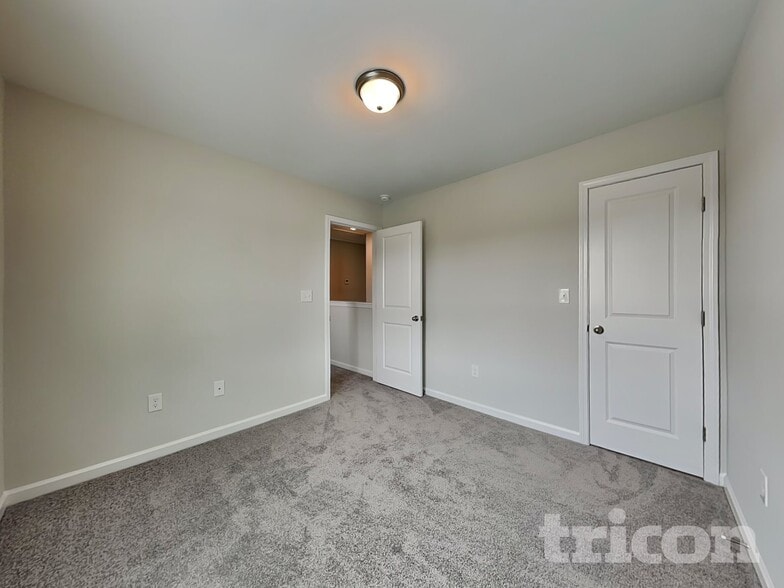 Building Photo - 77 Sawyer Ml Dr