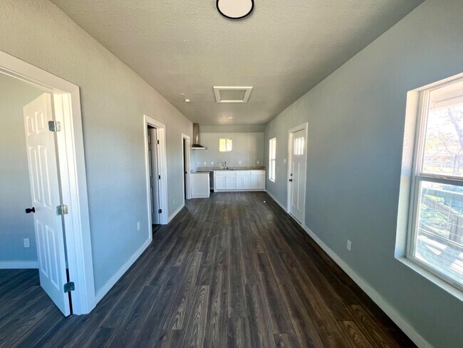 Building Photo - 2714 Observation Dr