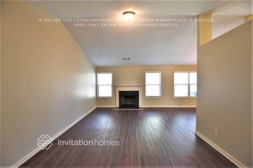 Building Photo - 2144 Centenary Main St