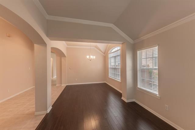 Building Photo - 2034 Westbury Ln