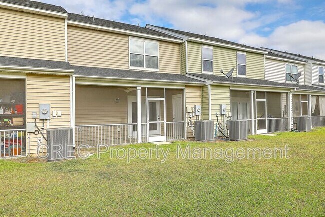 Building Photo - 270 Swallowtail Ln