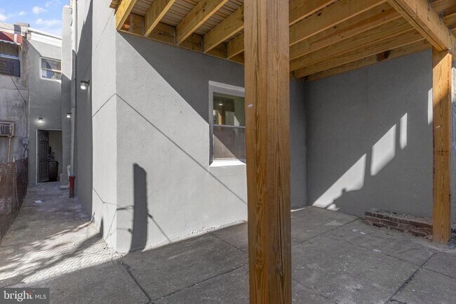 Building Photo - 1807 S 9th St