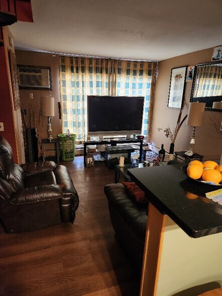 Building Photo - 7244 72nd Ln N