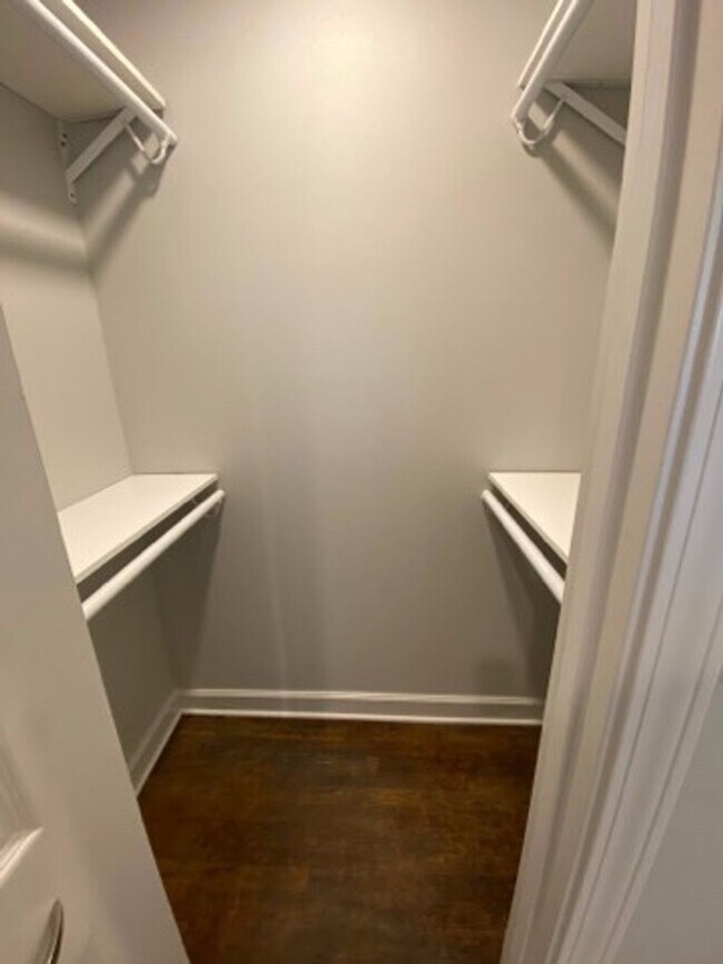 Building Photo - Lovely, Brick Ranch near Historic Duluth!