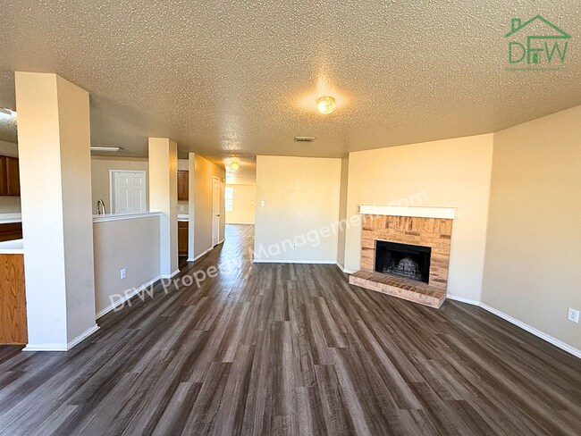 Building Photo - 2-Story 4 BR Home with Large Backyard & Game Room