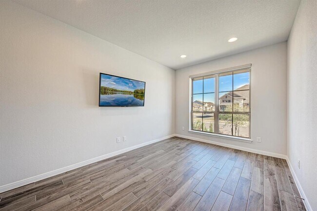 Building Photo - 133 Bauer Lp