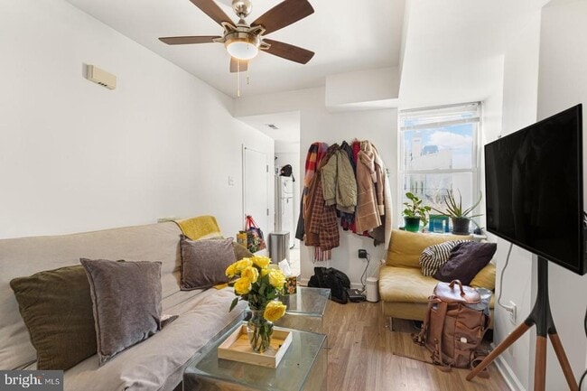 Building Photo - 1608 Swain St