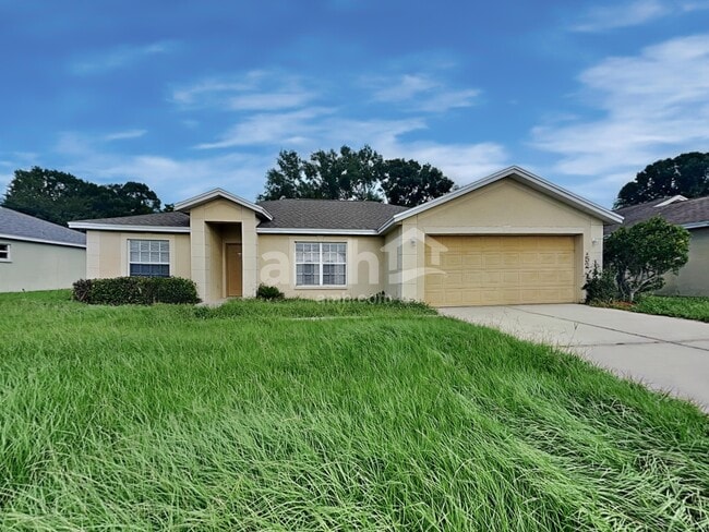 Building Photo - 152 Seven Oaks Dr