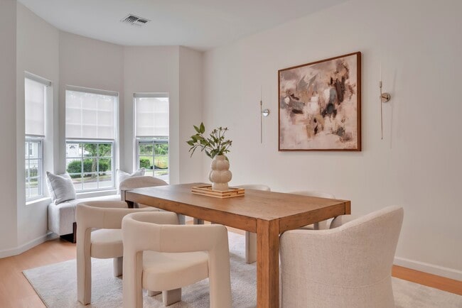 Building Photo - Cannon House