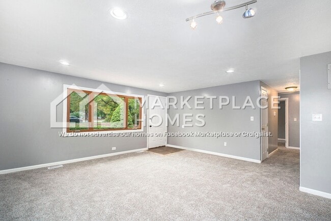 Building Photo - 1014 Thistleridge Dr