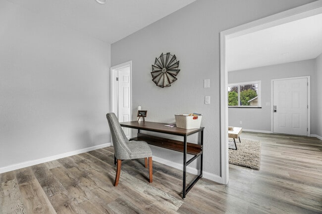 Building Photo - 2211 17th St