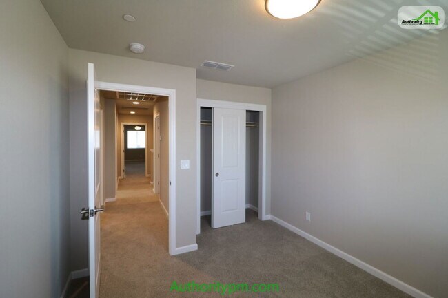 Building Photo - 844 Mission De Oro Dr