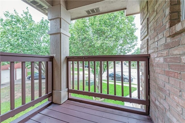 Building Photo - 2300 Natalie Cove