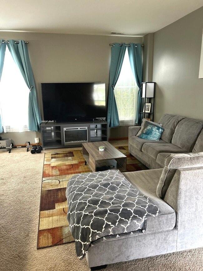 Building Photo - 4909 Courtland Cir