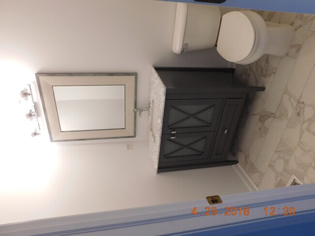 1st FL Bath - 343 Westmore Meyers Rd