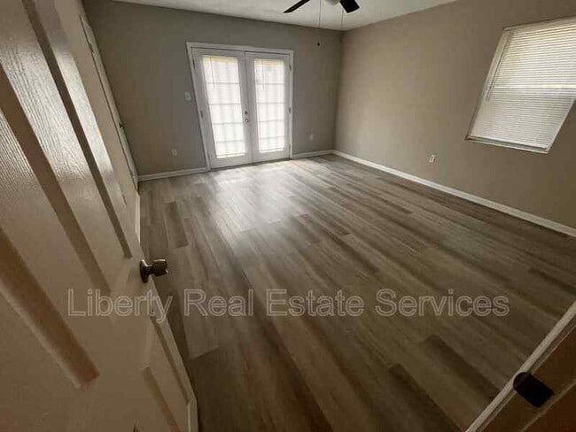 Building Photo - 120 Cherokee Cir