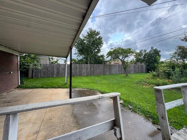 Building Photo - 500 Orchard Dr